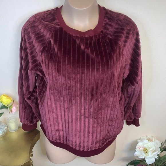 No Boundaries Sweaters - 3x Juniors Burgundy Velour Long Sleeve Sweater Stretch Ribbed Crew Neck Size 21